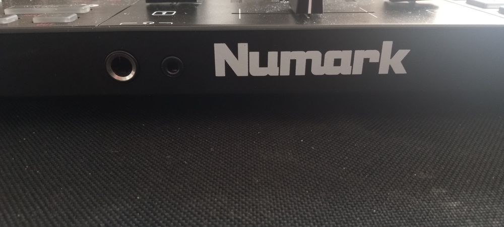Numark mixtrack pro fx