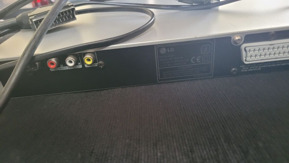 LG DVD/CD Player64741247253634121