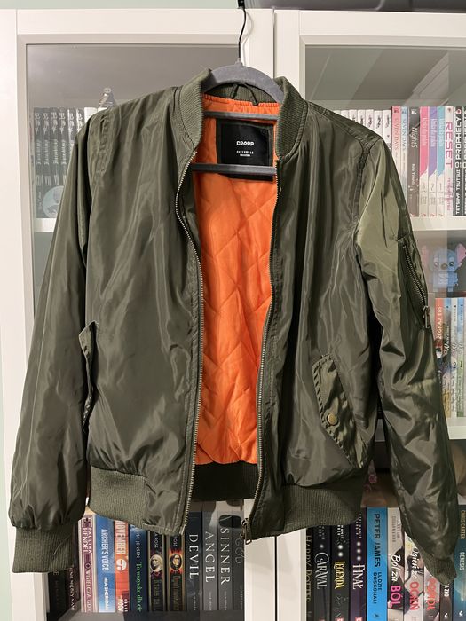 Kurtka damska bomberka