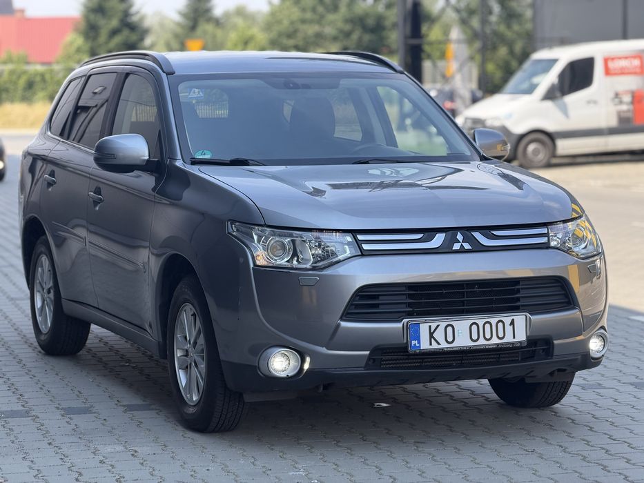 Mitsubishi Outlander*7 osób*Automat 4WD*Bezwypadek