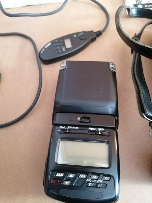 NIKON ED AF NiKKOR 70-300mm