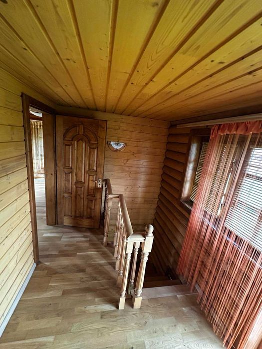 Продається дачний будинок в с. Ганичі