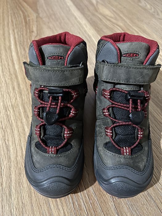 Черевики KEEN .
