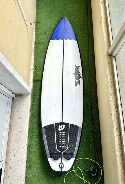 Prancha de surf 6,2 + quilha + capa + leash + deck