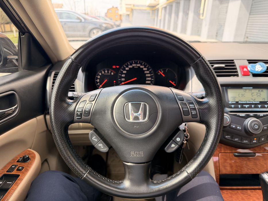 Honda Accord 2.4 автомат 2006 рік