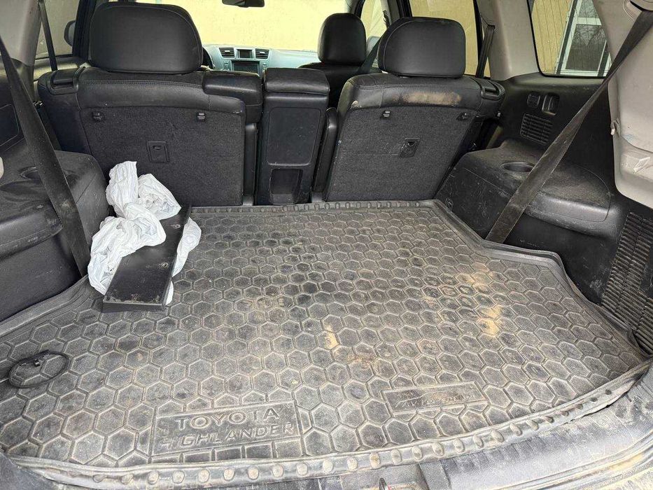 Toyota Highlander  2013р