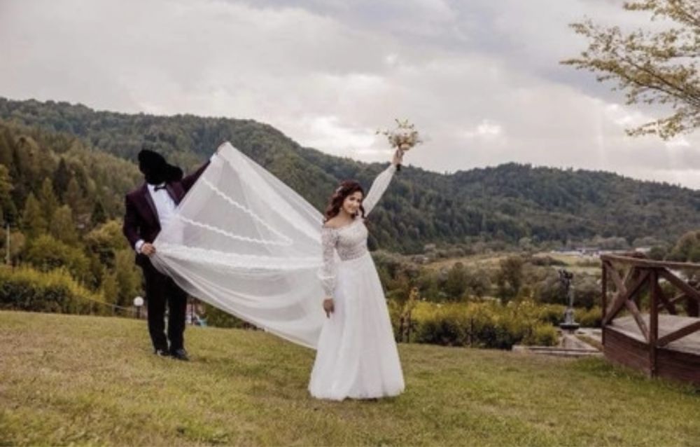 Suknia ślubna Nessi 2022