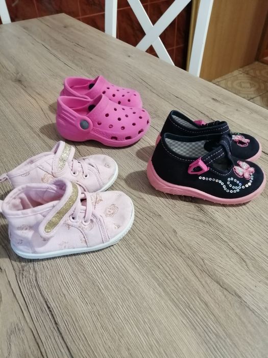 Buciki 3 pary rozm 21.