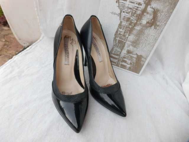 Venezia granatowe skórzane lakierki szpilki szpic 38