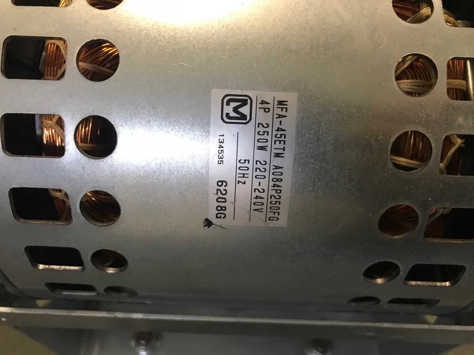 silnik fujitsu  mfa-45etm A084P250FG