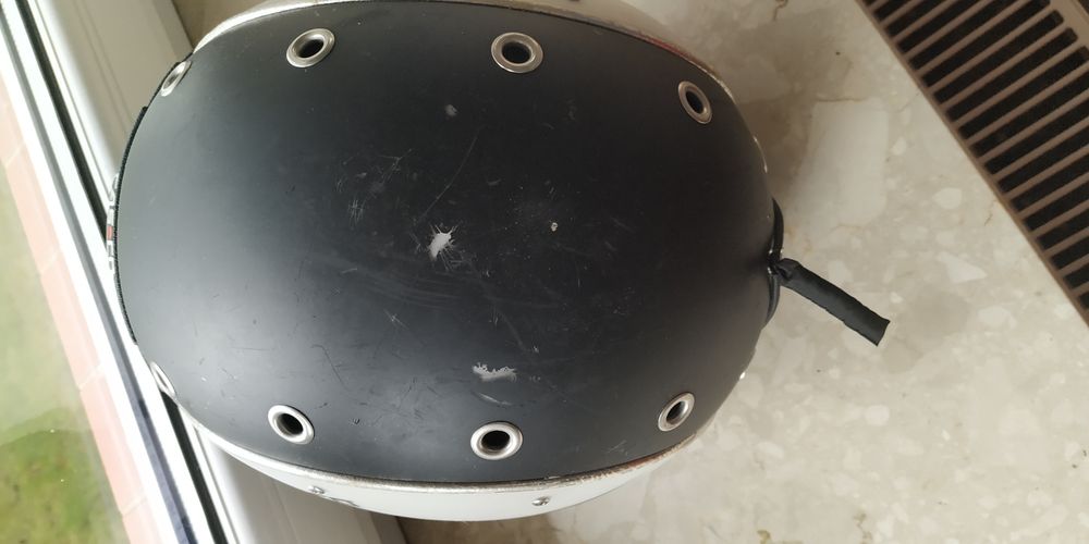 Kask narciarski
