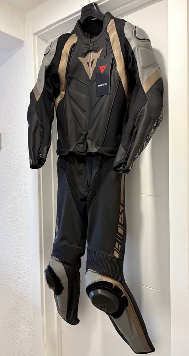 Fato NOVO Dainese Avro 4 Gold (50% DESCONTO) Em 46 e 48 (S/M)