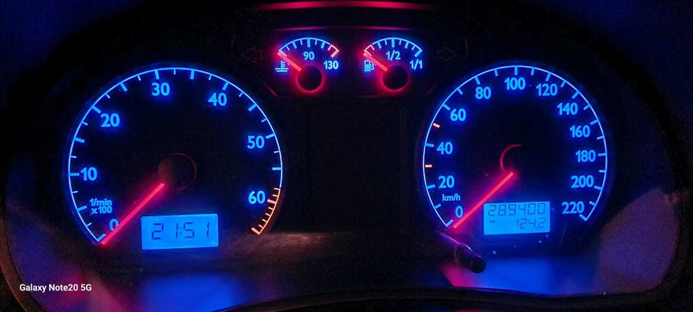 VW Polo (9N), ano de 2001, 289 400Km