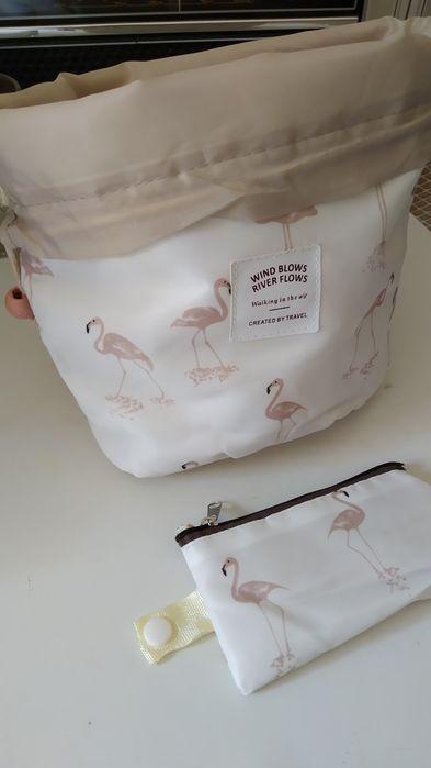 Bolsa cosméticos Wind Blows River Flows - Nova