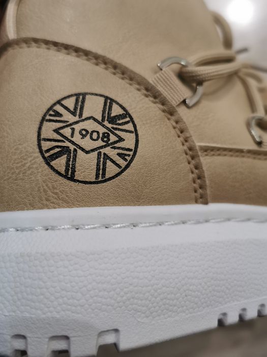 Buty, botki Lee Cooper rozmiar na metce 39 ale rzeczywisty 40