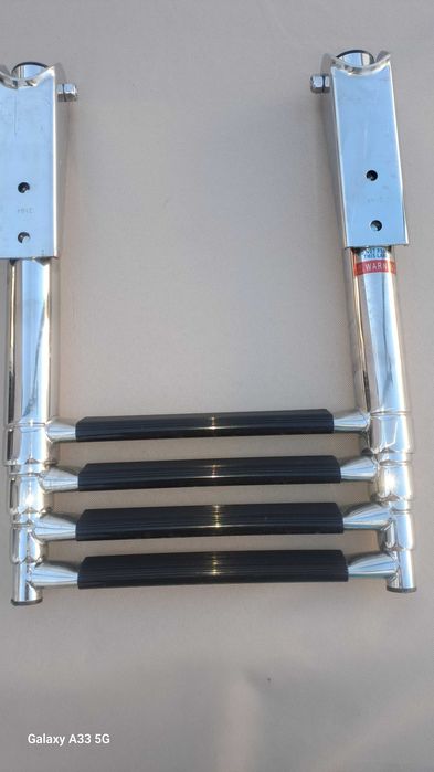 Escada Telescópica Inox 316 para Barco/Lancha – 4 Degraus