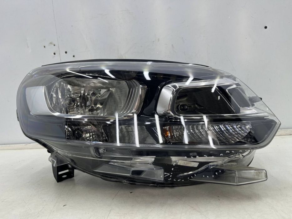Lampa reflektor Citroen Jumpy III SpaceTourer Scudo Vivaro C 16r.- Prawa przednia H7 H15 9808567680