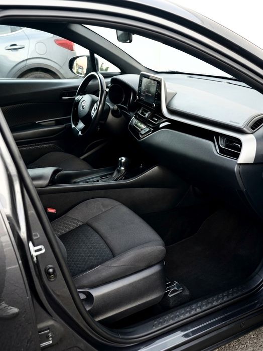Toyota C-HR 1.8 Hybrid