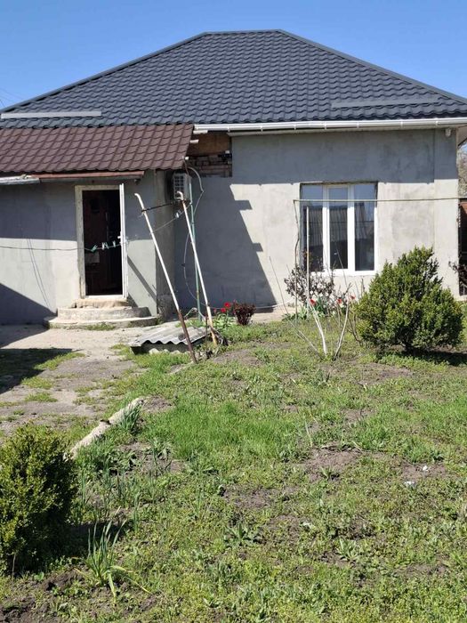 Продам ОКРЕМИЙ будинок