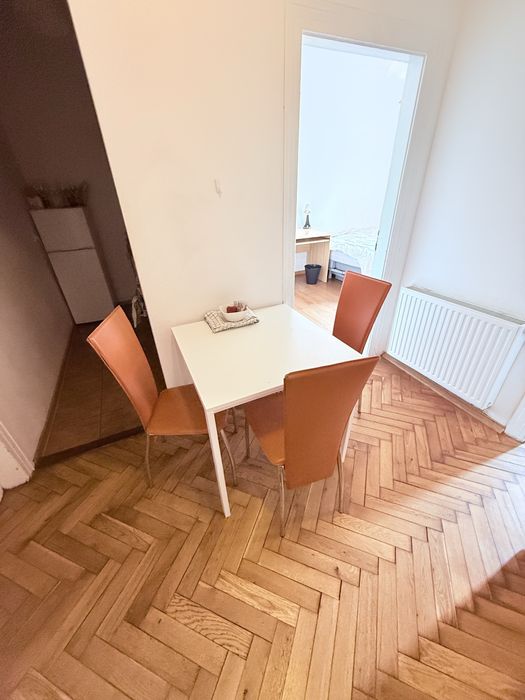 Pokój na wakacje, room for a short term with a balcony – další
