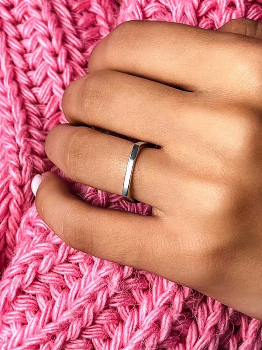 Каблучка Срібло 925 проби. Мінімалізм. Розмір 19. Нова