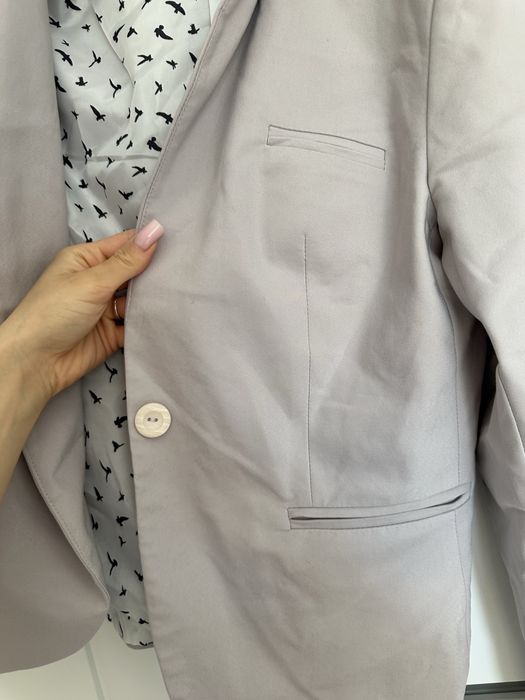 marynarka żakiet narzutka beż beżowa garnitur uniform elegancki