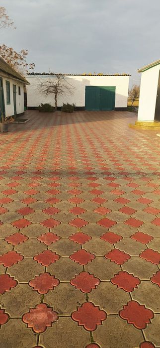 продається будинок