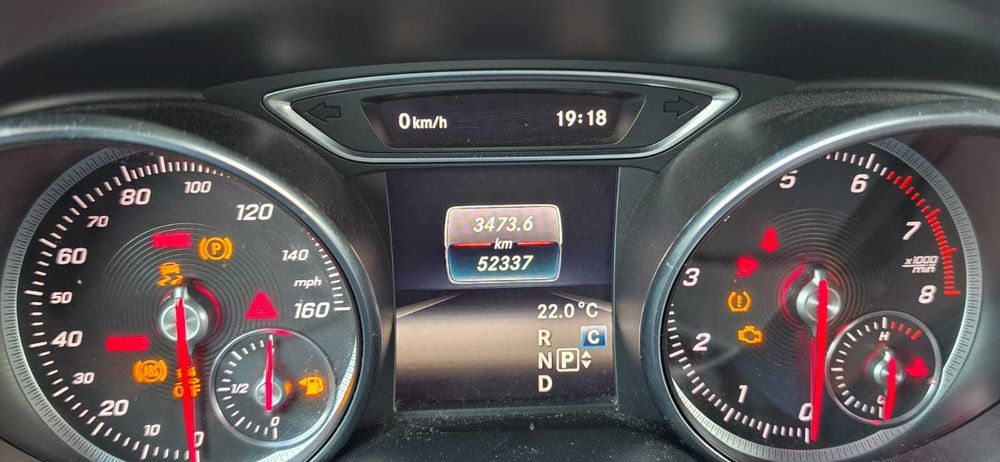 Mercedes-Benz GLA 250 4Matic 7G-DCT