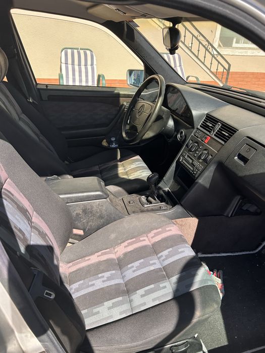 Mercedes C180 gasolina e GPL