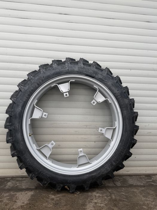 Koła wąskie 9.5R36 uprawowe 230/95R36 GRI Radialne do Ursus C360