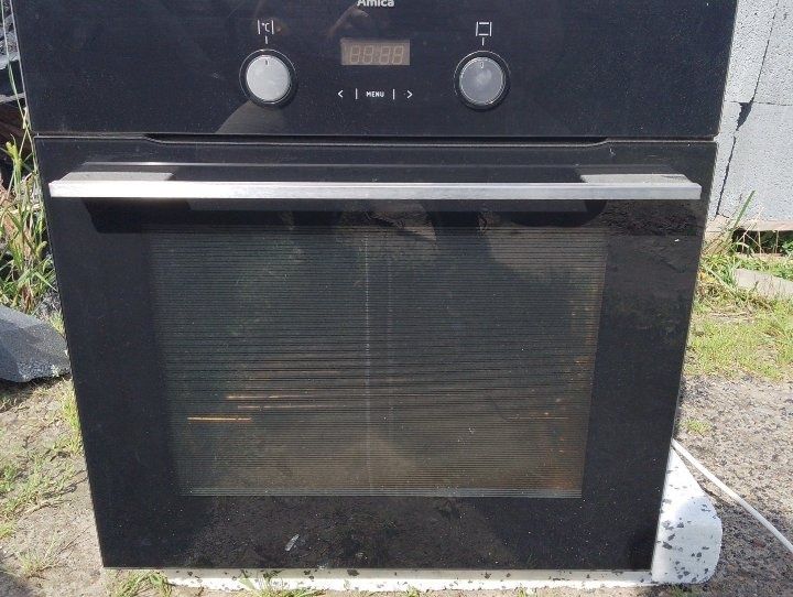 Piekarnik Amica  z 2025 roku, pilnie sprzedam
