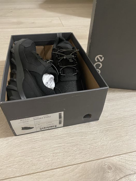 Оригінальні кросівки ECCO