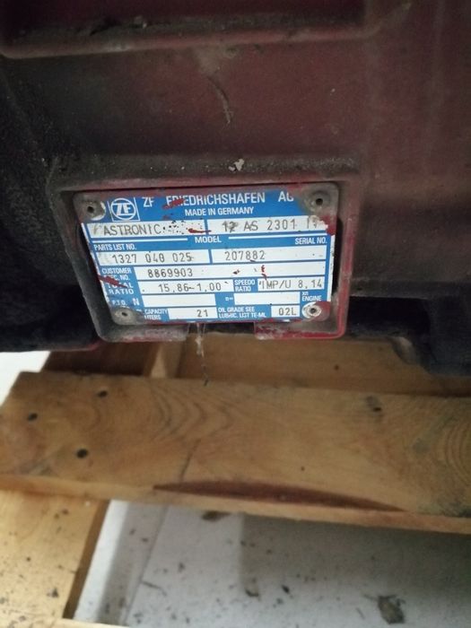 Caixa de velocidades ZF ASTRONIC 12AS 2301