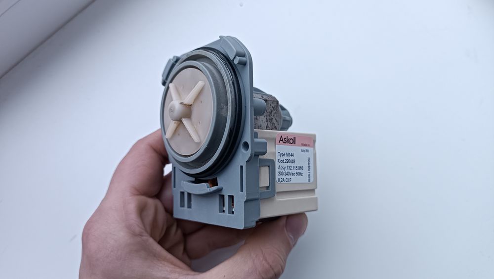 Насос циркуляційний (помпа) пральної машини  Electrolux