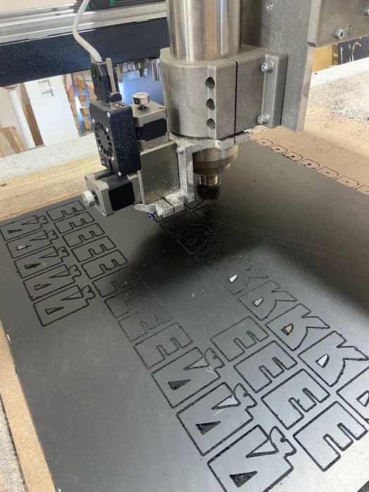 Порізка Фігурна та обробка матеріалів на ЧПУ пластика,орг скла дерева,