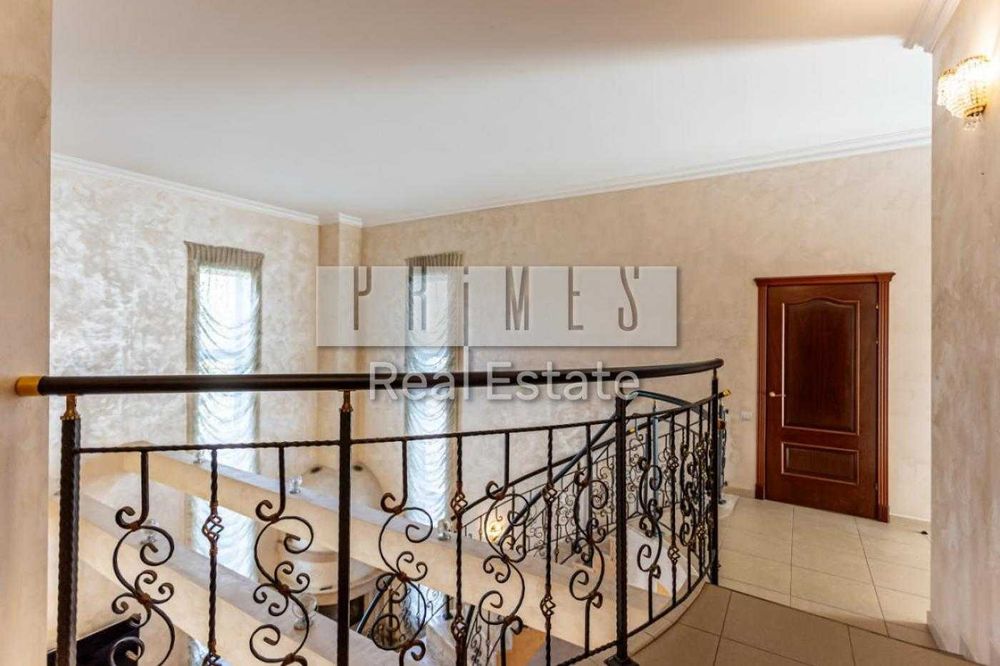 Продажа дома 461м2 Подгорцы, Обуховское направление