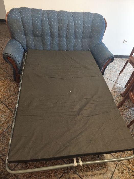 Sofá cama em azul