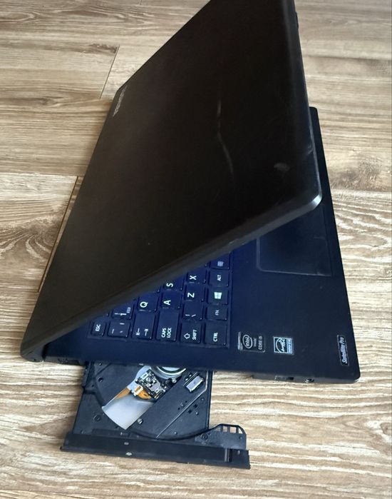 Laptop Toshiba Satellite R50-B i5/8GB/120SSD/Win11