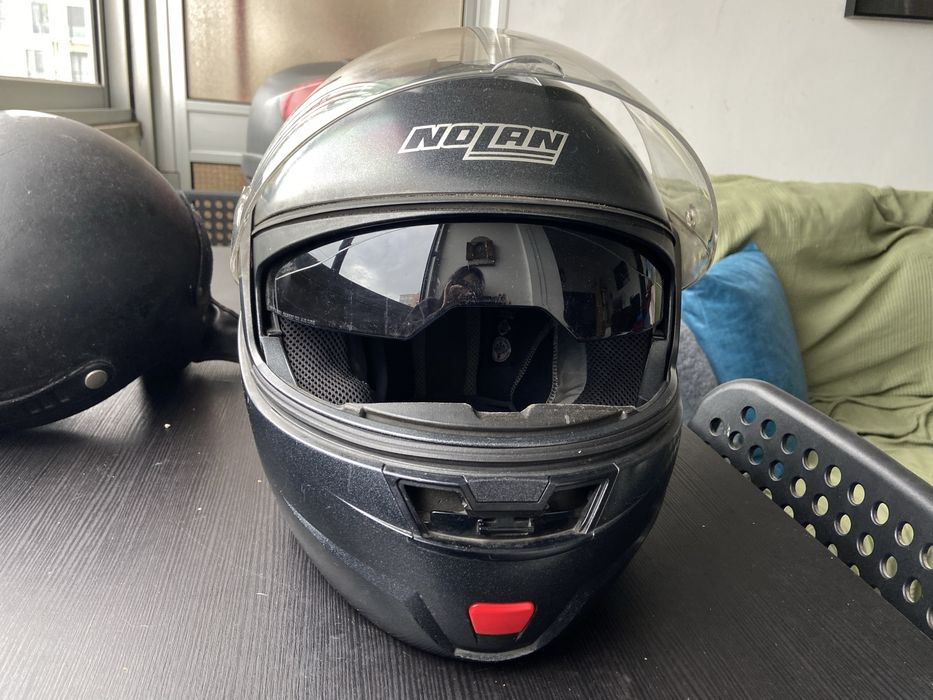 Capacete modular + capacete aberto + caixa 4L