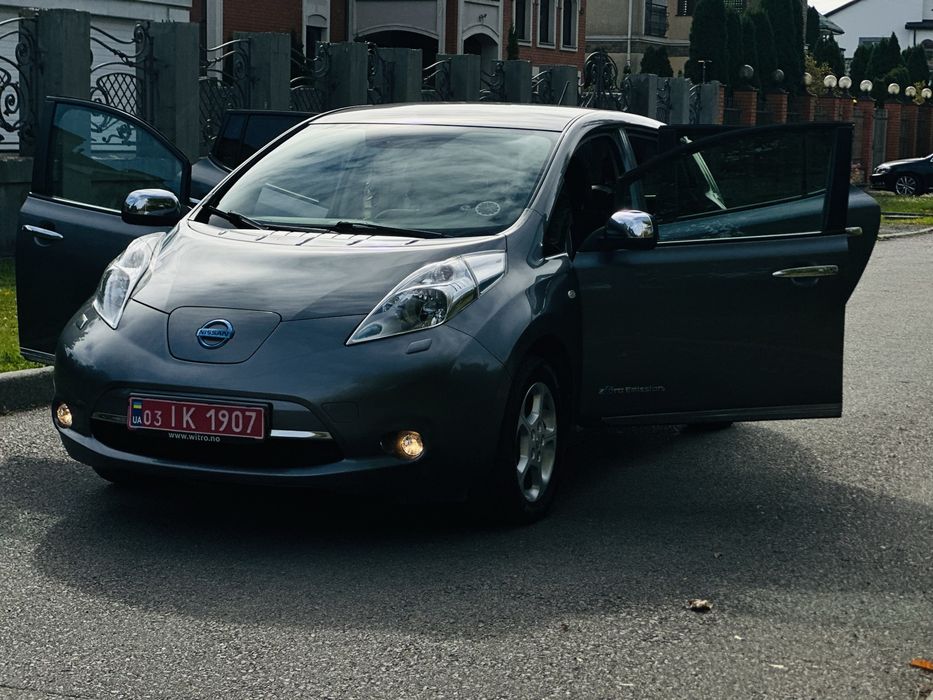 електромобіль Nissan Leaf чистого 2014  11/12