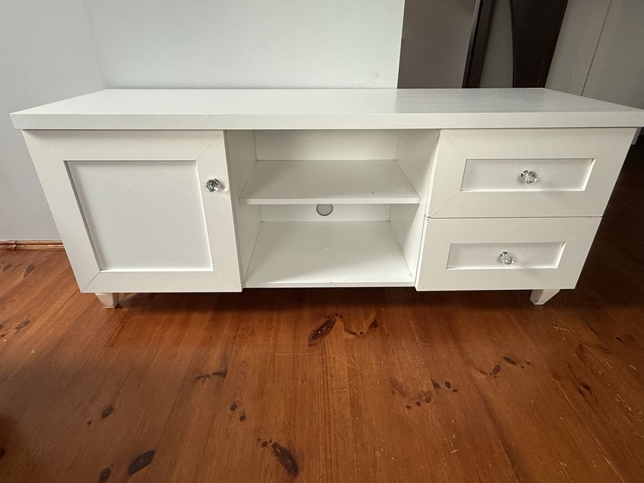 Komplet mebli bialy mat/kryształowe gałki