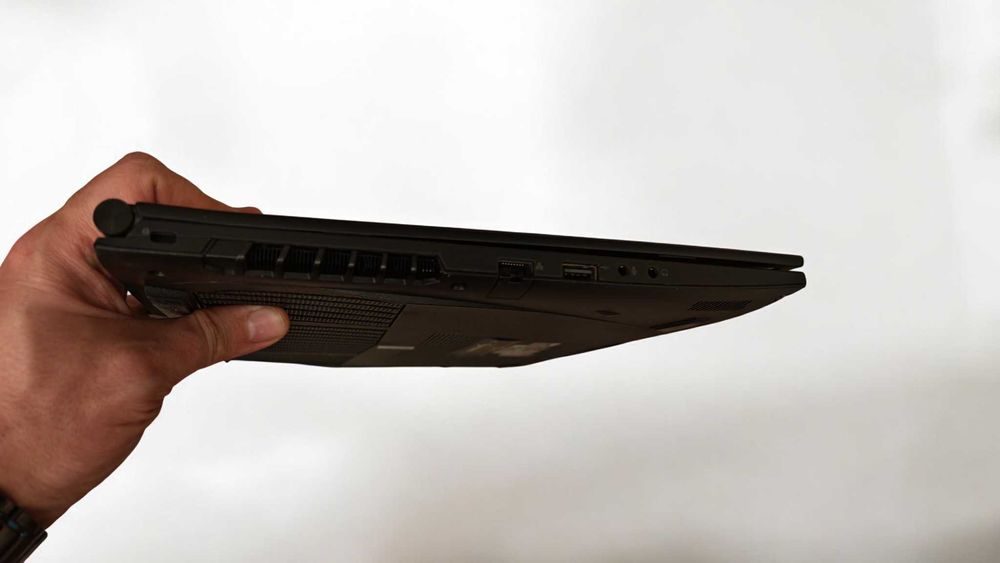 Maingear MG-VCTR002 15,6" 144Гц i7-10750H|RTX 2060 |16GB| 512SSD