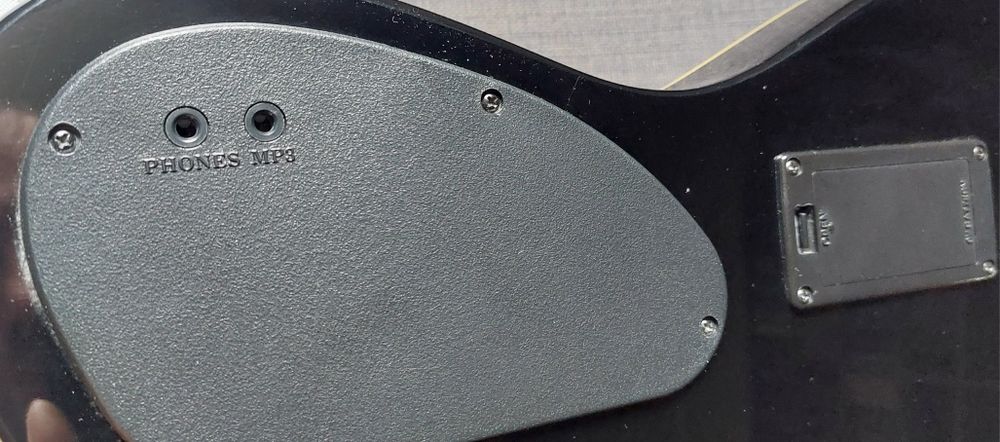 Gitara piezo bardzo ciekawa.Mayones flame James Nelligan schaller