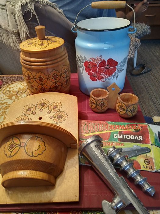 Ваза цветное стекло Чехословакия тарелки японские