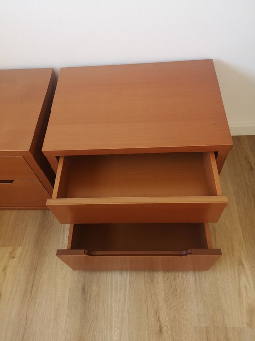Mesa de cabeceira faia (duas)