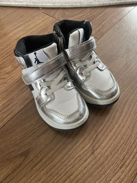 Дитячі утеплені хайтопи