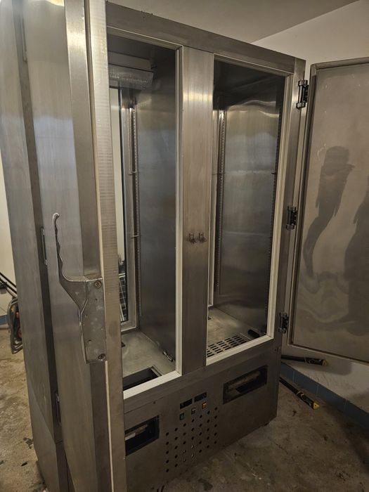 Frigorífico  exposiçao