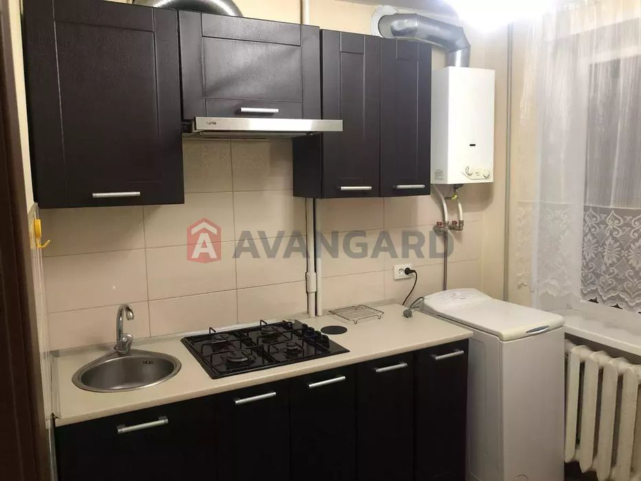 Безнал! Продам 1-х кімн, вул, Новокримська , р-н ТЦ Сільпо, поверх 4/5