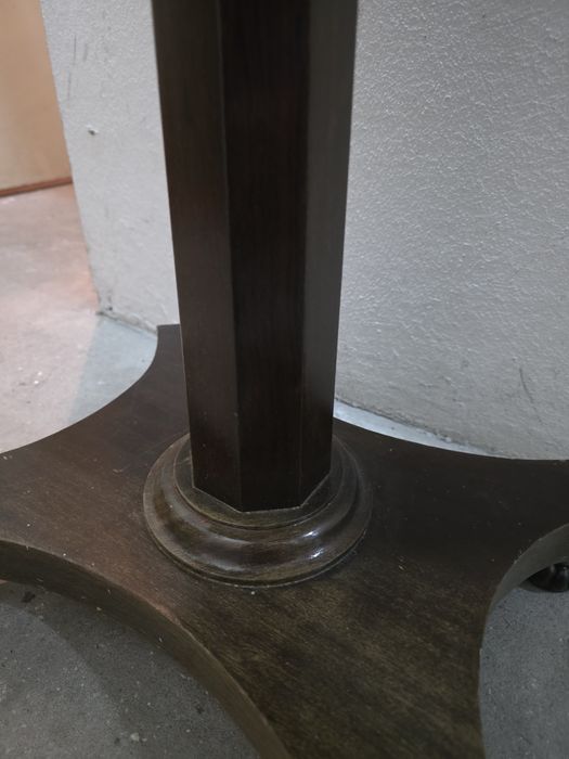 Mesa Antiga em Madeira Maciça para Restauro - Estilo Clássico