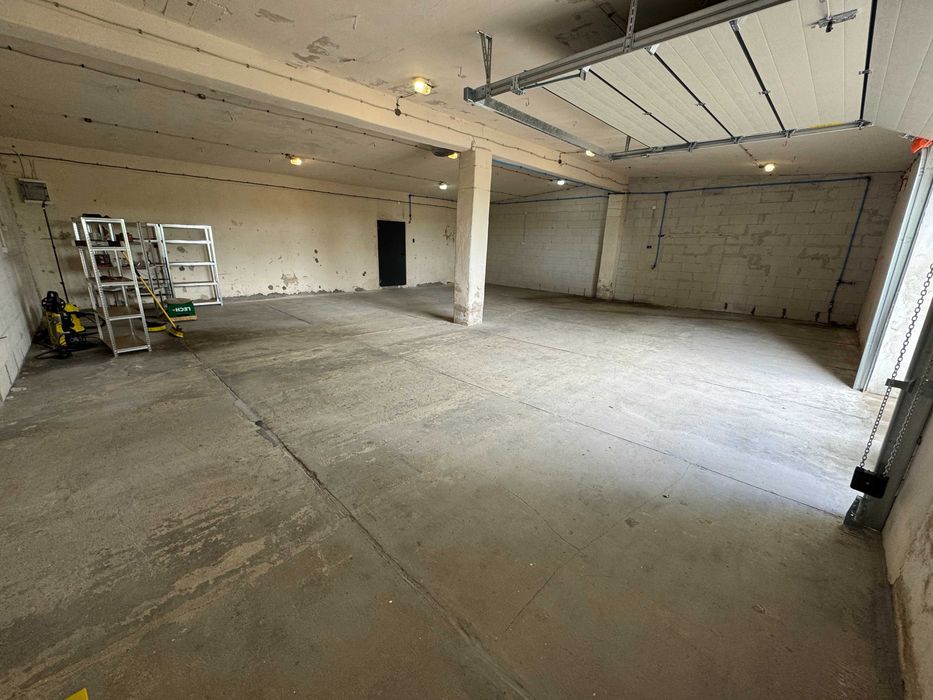 Wynajmę hale z kanałem o pow. 75 i 145 m2
